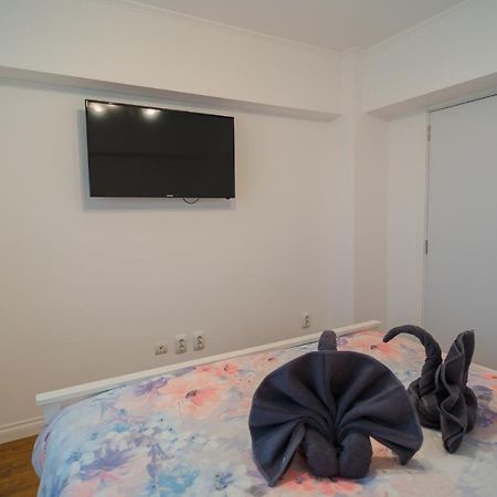 بوخارست Cozy & Spacious 2Br Apartment With Netflix المظهر الخارجي الصورة